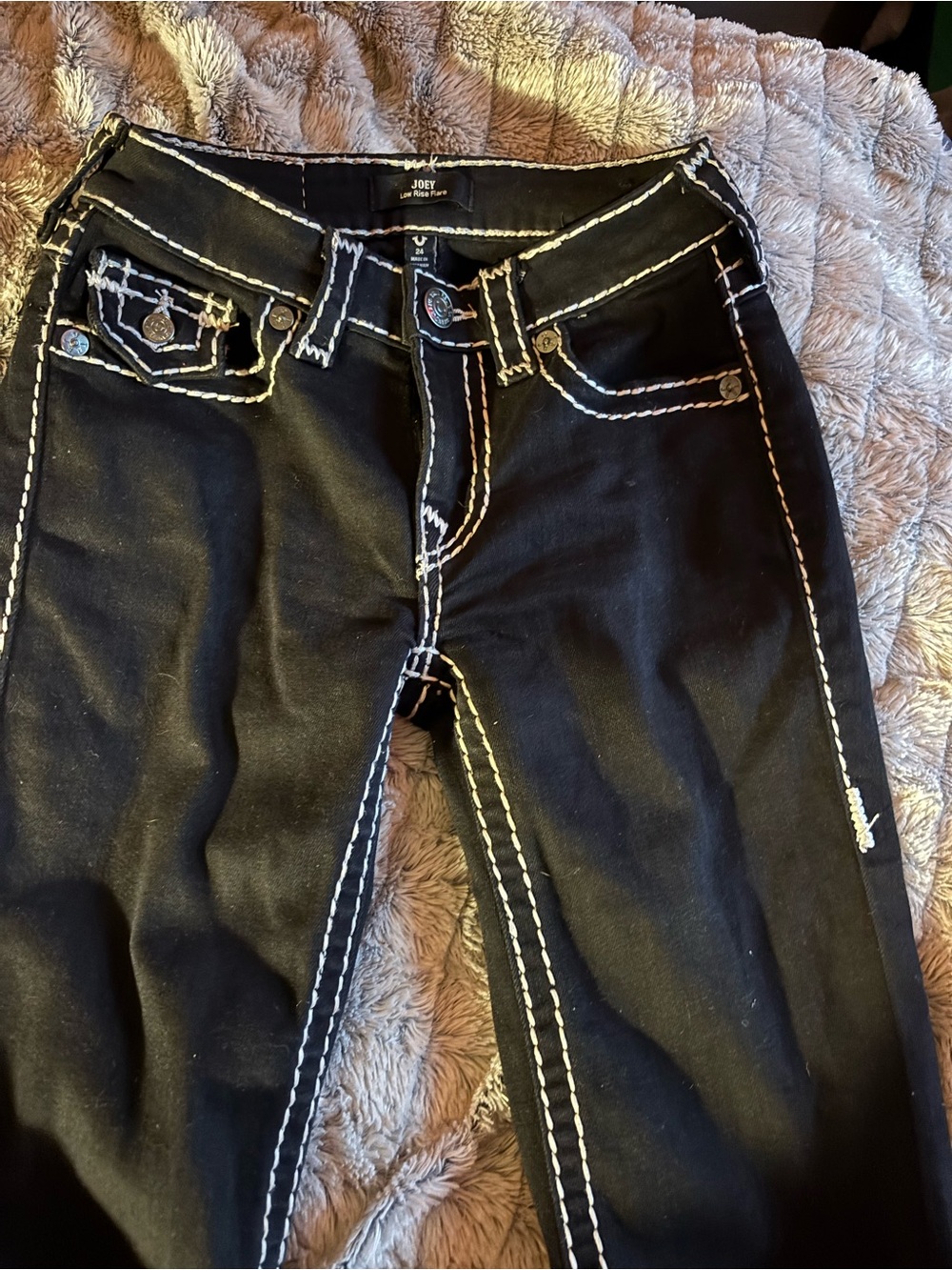 True Religion Women's Black Bootcut Jeans with White Stitching - Picture 7 of 7